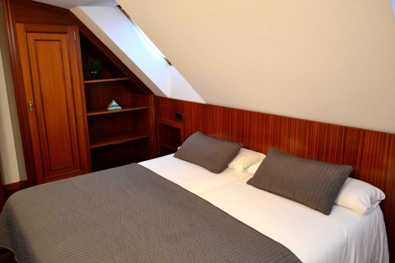 Apartamentos Alda Santa Cristina Perillo Exteriör bild